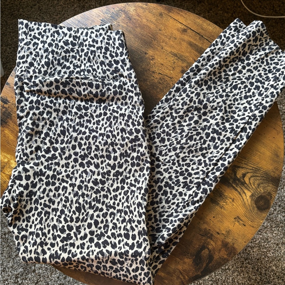 A New Day Black and Beige Animal Print Skinny Zip Up Dress Pants Size 4